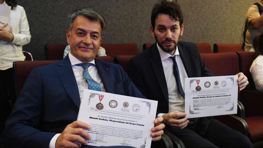 El doctor Marcelo Carbone, vicepresidente del Grupo Olmos; y Facundo Pedrini, director de Cr�nica TV (Cr�nica/Pablo Villan).