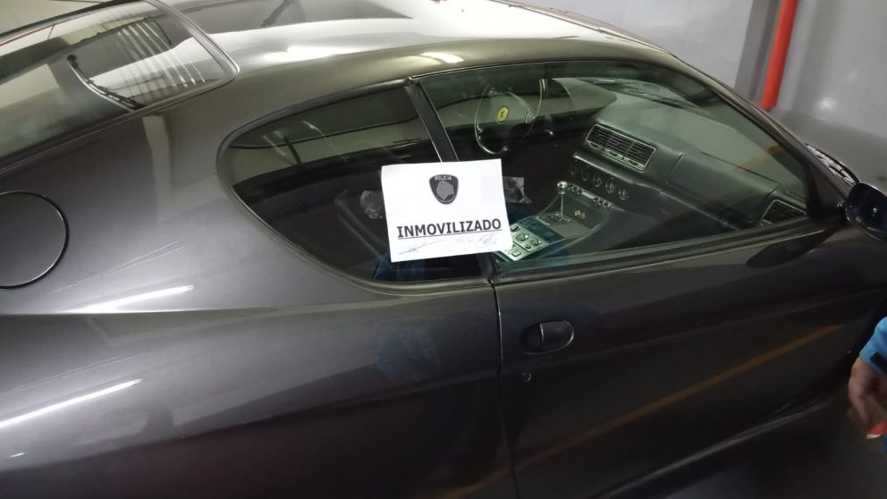 La Ferrari que protagonizó el incidente en la avenida Lugones.