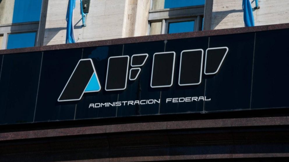 La recaudación tributaria rozó los $12 billones en julio y tuvo un incremento 233% interanual.