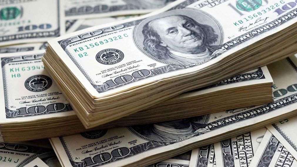 Dólar hoy: ¿A cuánto cotizan el oficial y el "blue"?