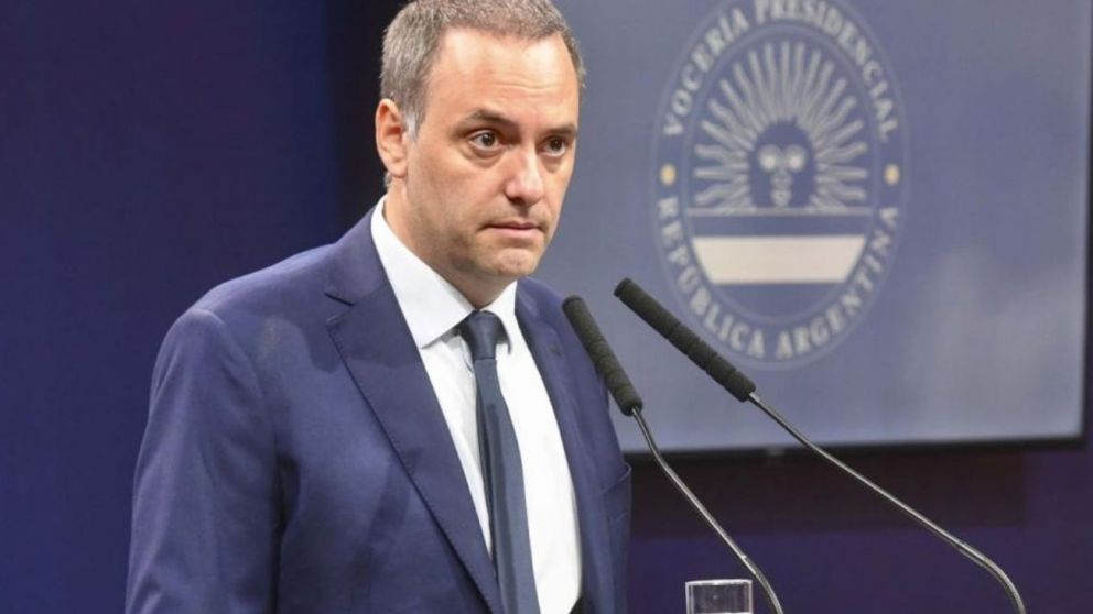 Adorni se refiri� a Belliboni y advirti�: "En la Argentina de Milei, los que lucran con la comida de los pobres tienen consecuencias"