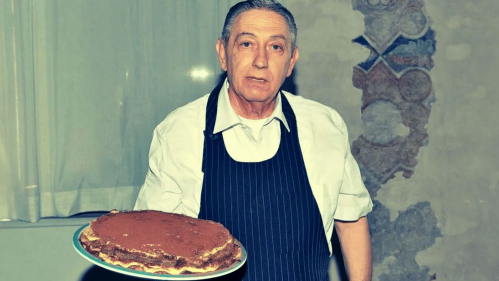 Murió Roberto Linguanotto, el "padre" del tiramisú. Mirá cómo es la receta de este clásico postre.