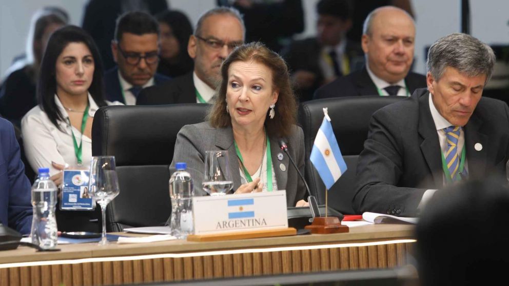 Diana Mondino le pidió a Nicolás Maduro que “reconozca la derrota”.