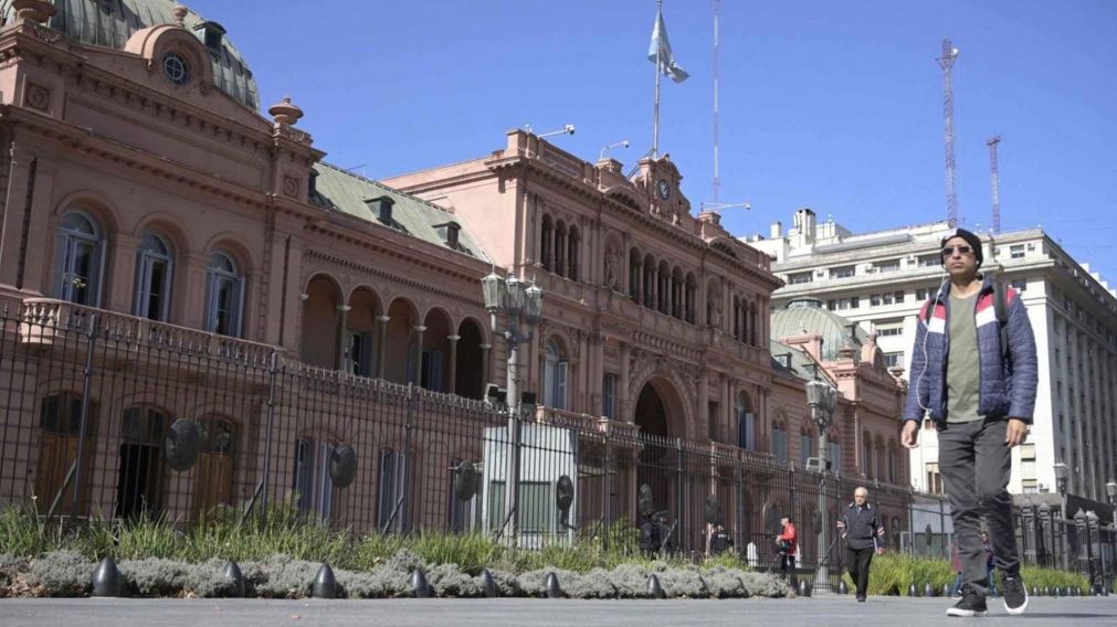 Diplom�ticos eval�an realizar un paro por el pago de Ganancias.