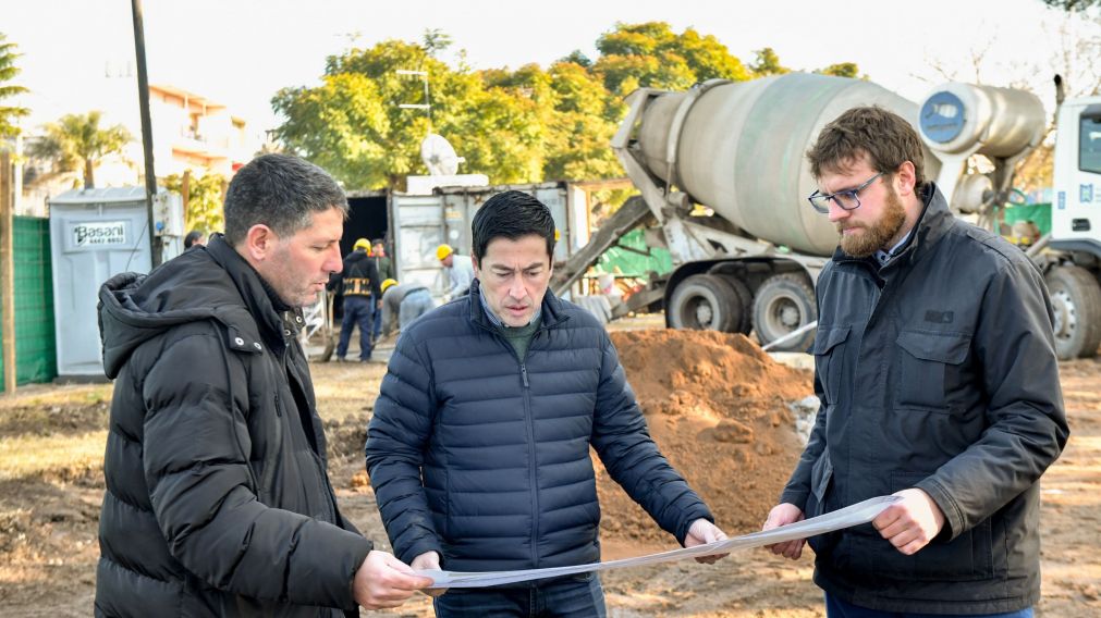Leo Nardini supervisó el inicio se la puesta en valor de la Plaza Central de Tortuguitas