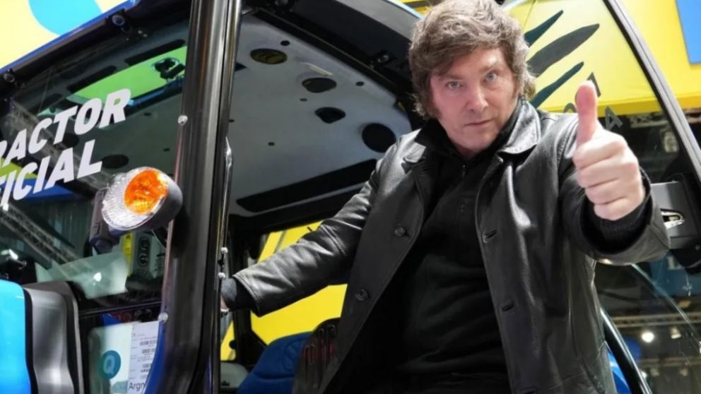 Javier Milei hablará este domingo ante el campo en La Rural.