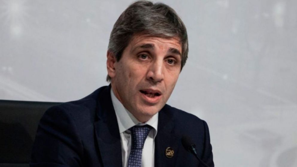La publicación de Caputo responde a fuentes periodísticas que hicieron públicos los estados de sus cuentas en el exterior.