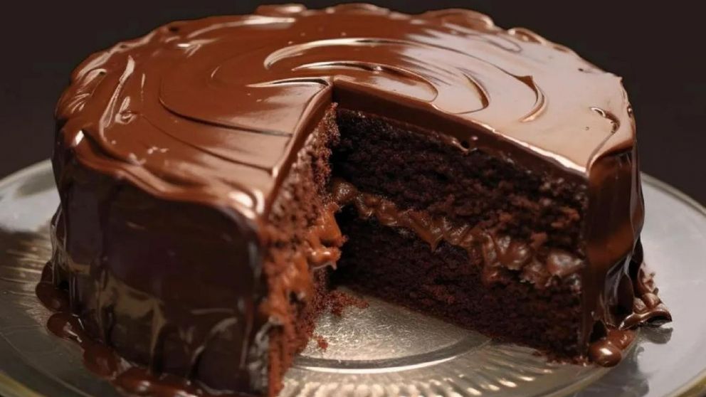 Torta "Matilda" 100% chocolatosa: la receta matera ideal para el Día del Amigo.