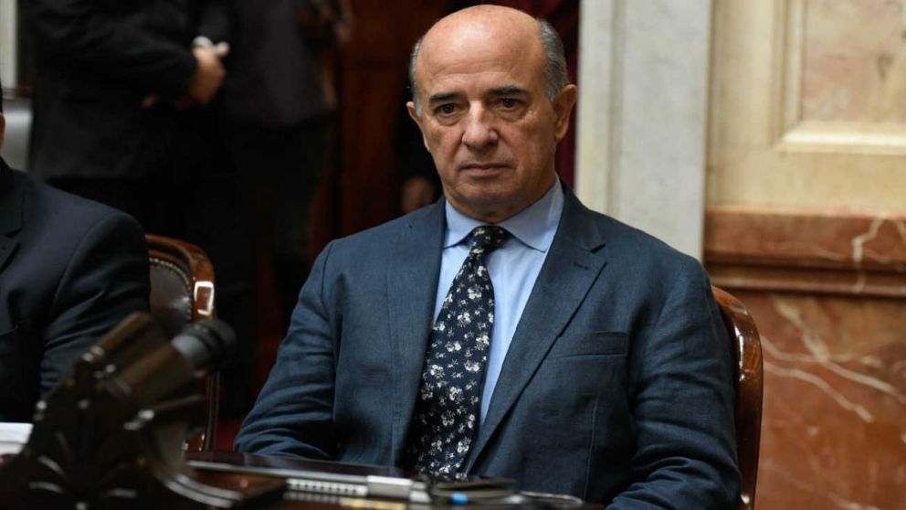 BENEDIT, UNO DE LOS DIPUTADOS OFICIALISTAS QUE VISITÓ A LOS REPRESORES.