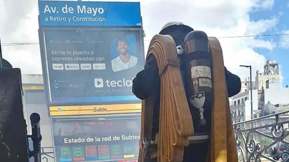 Subte, línea C: incendio en la estación Avenida de Mayo, servicio interrumpido.
