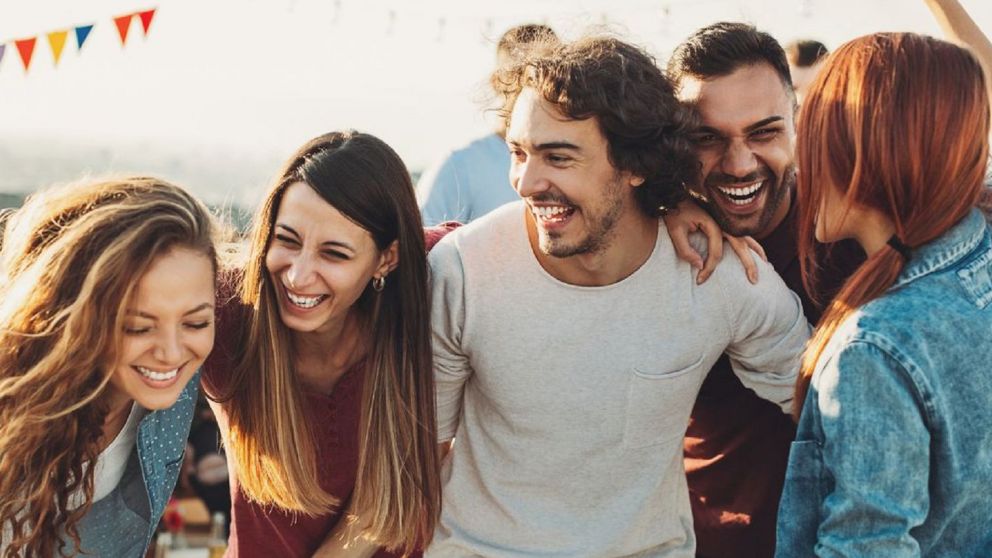 Descubrí qué tipo de amigo sos y cómo celebrar el 20 de julio, según tu signo del zodiaco.