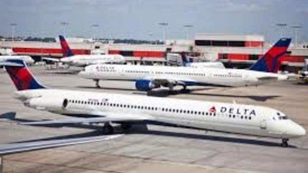 Varias líneas estadounidenses suspendieron vuelos por un error informático (Imagen ilustrativa).