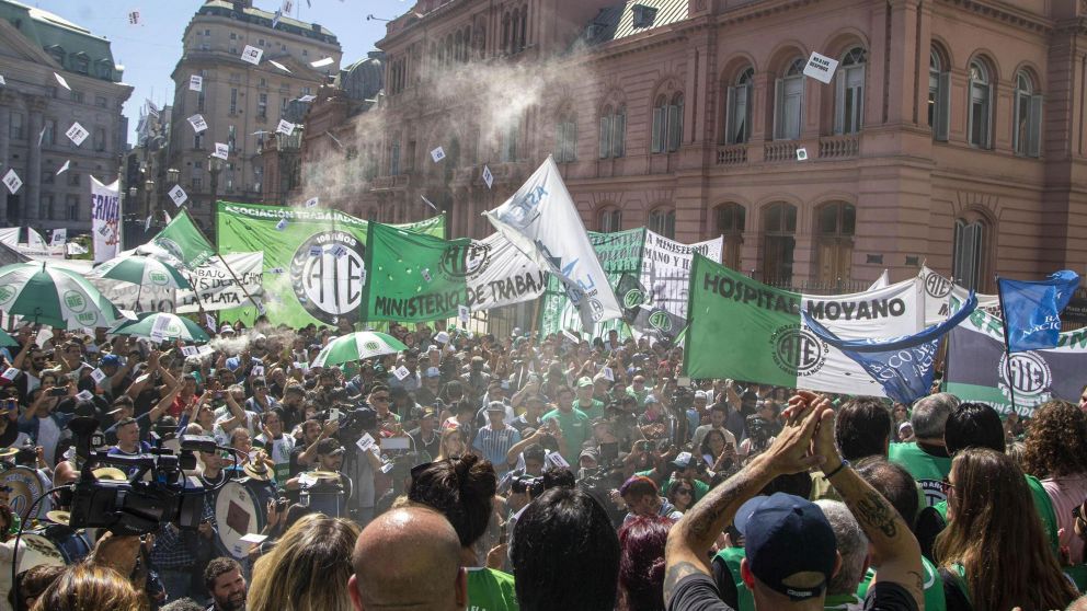 Los gremios estatales vienen reclamando incrementos salariales que no queden rezagados contra la inflación.