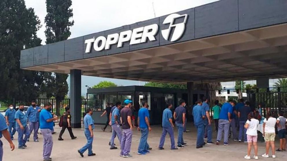 Se agrava la crisis textil: Topper paralizó su planta en Tucumán y licenció a 1.200 trabajadores por exceso de stock