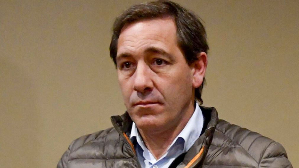 El Gobierno ech� a Julio Garro tras opinar que la Selecci�n argentina deber�a pedir disculpas por los c�nticos contra Francia.