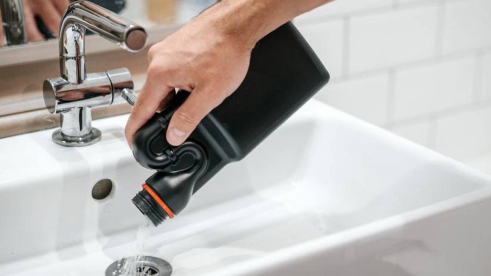 ANMAT prohibió la comercialización de un destapador de cañerías (Imagen ilustrativa).