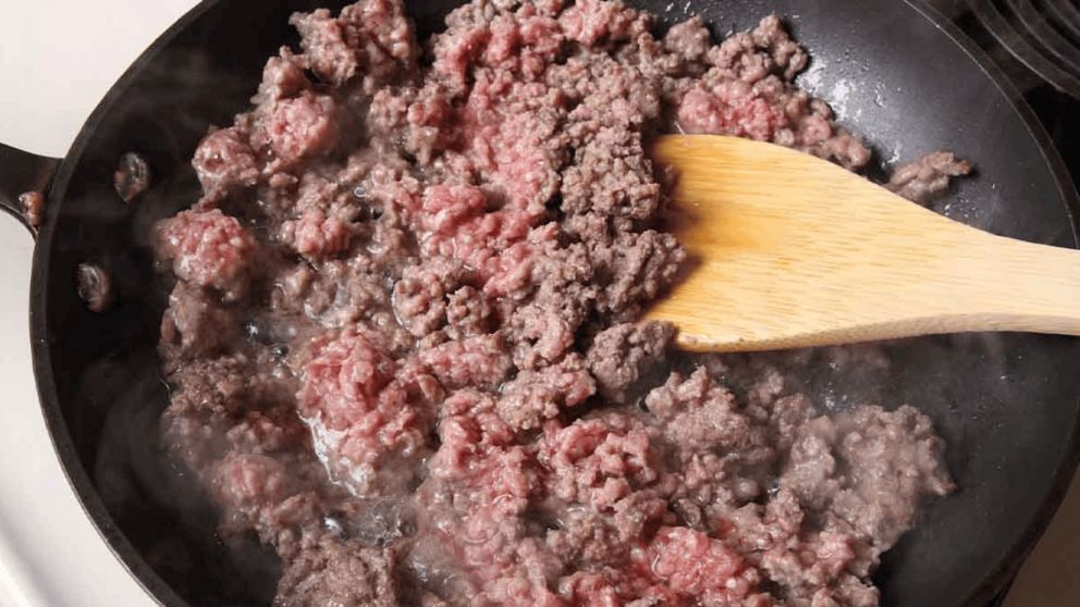 Compró carne picada y recibió una repugnante sorpresa que la dejó estupefacta (Imagen ilustrativa)