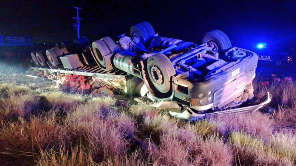Mendoza: otro vuelco fatal y las dudas sobre la seguridad en el asfalto, ¿qué pasa en la Ruta Nacional 7?