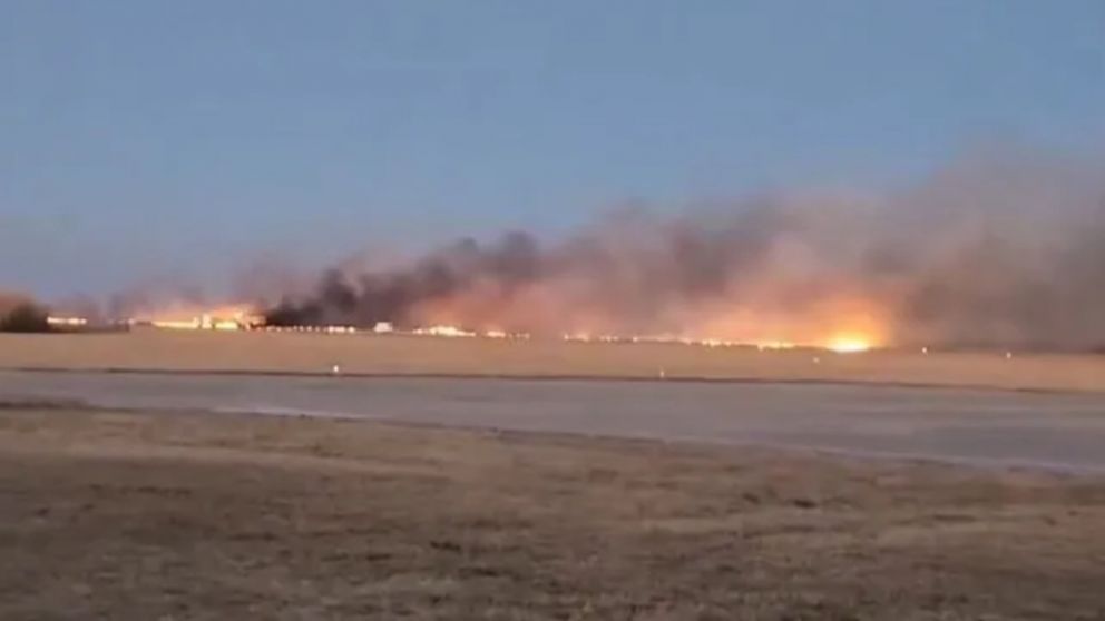 Un piloto de la Fuerza Aérea Argentina murió en un trágico accidente durante un entrenamiento en San Luis (Imagen captura vídeo).