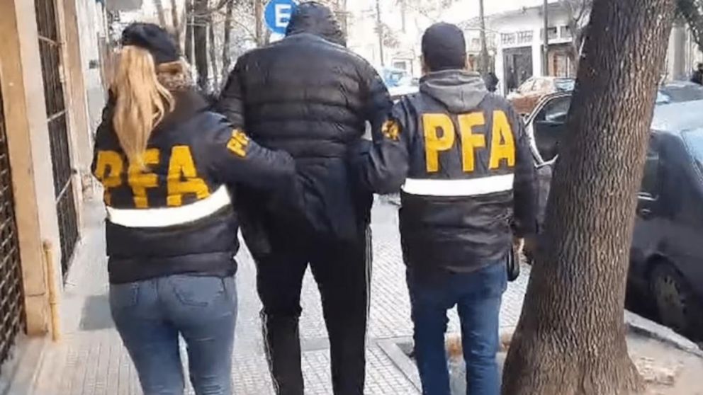 La Justicia investigará qué material tenía el médico en los aparatos tecnológicos que guardaba en su casa.