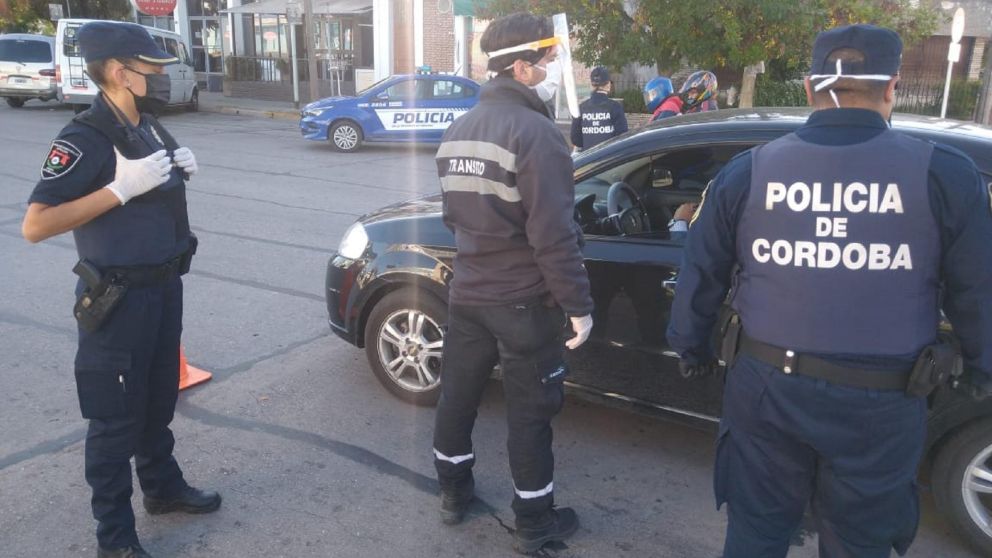 El sorprendente pedido de un ladrón a una maestra rural cuando intentó asaltarla.