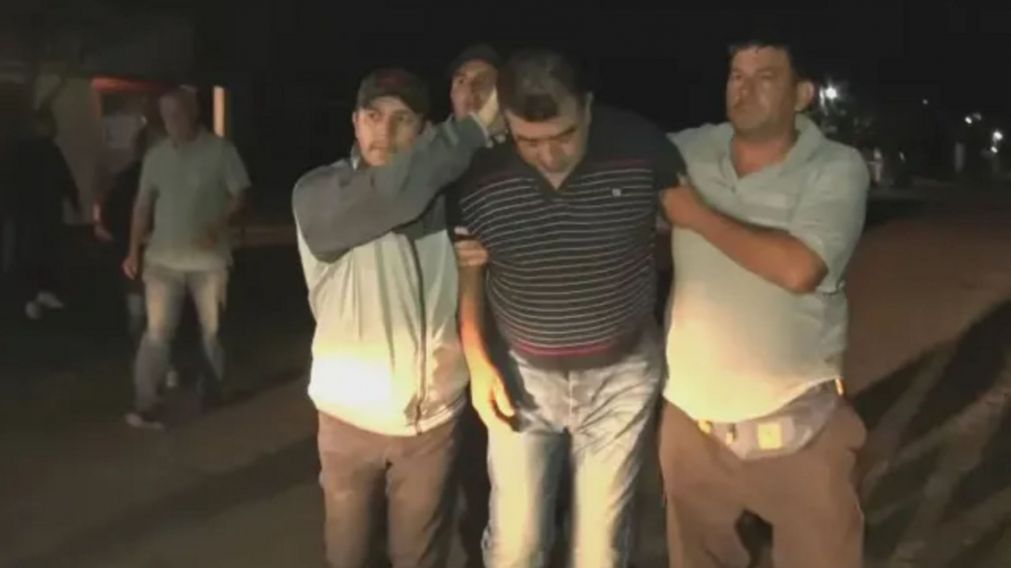 La Justicia encontró contenido de pornografía infantil en el celular de Carlos Pérez, uno de los detenidos.