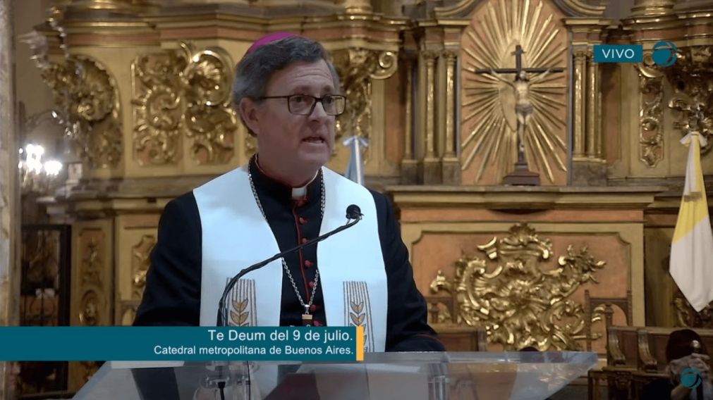El arzobispo de Buenos Aires, Jorge García Cuerva, en el marco de la celebración del Tedeum por el 9 de Julio.