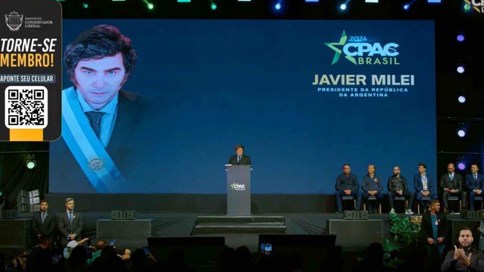 Javier Milei en Brasil dijo que Jair Bolsonaro es un perseguido judicial.