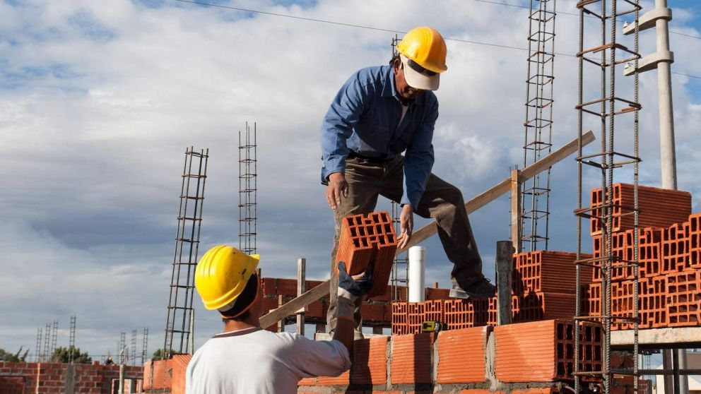 También resaltó una baja del 32,2% en productos minerales no metálicos, muy ligados a la actividad de la construcción.