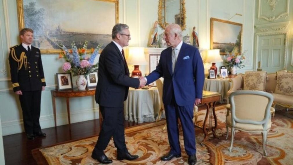 El rey Carlos III recibi� al nuevo primer ministro Keir Starmer (Twitter).