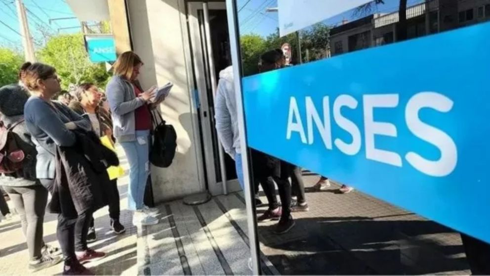 ANSES oficializó el aumento de julio en las asignaciones familiares (Imagen ilustrativa).
