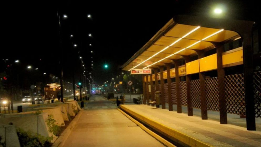 PARO DE COLECTIVOS en AMBA: la UTA anunció "abstención de tareas" desde medianoche.