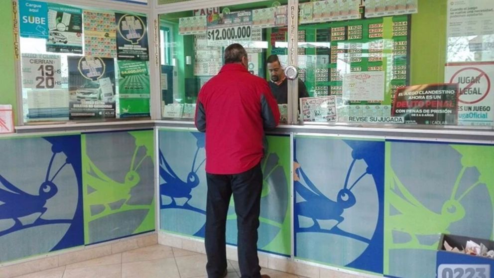 Apostó todo el dinero que ganó en la lotería y perdió todo cuando menos lo esperaba.