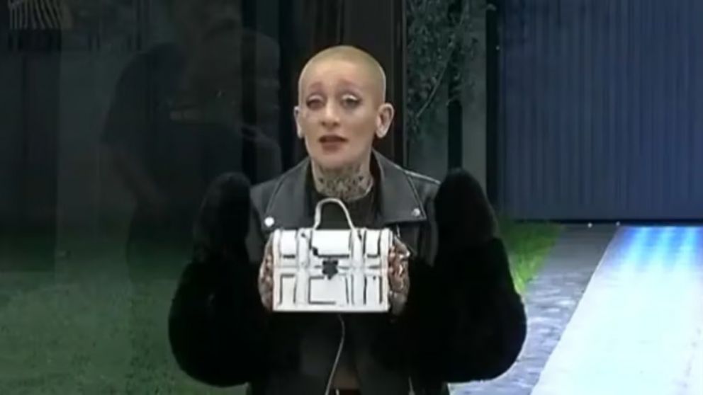 Furia volvi� a la casa de Gran Hermano y sorprendi� a todos con un misterioso cofre (Imagen captura v�deo).