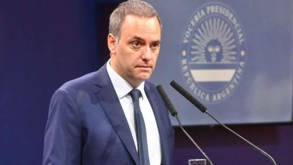 Manuel Adorni en Casa Rosada.