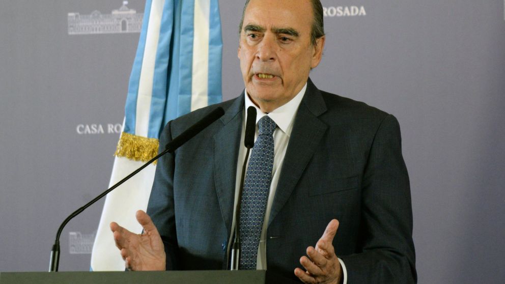 Francos habló de la situación económica.