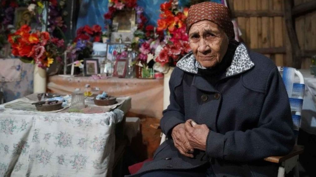 Desaparici�n de Loan: hallan tierra removida en el cementerio que tiene la abuela del nene.
