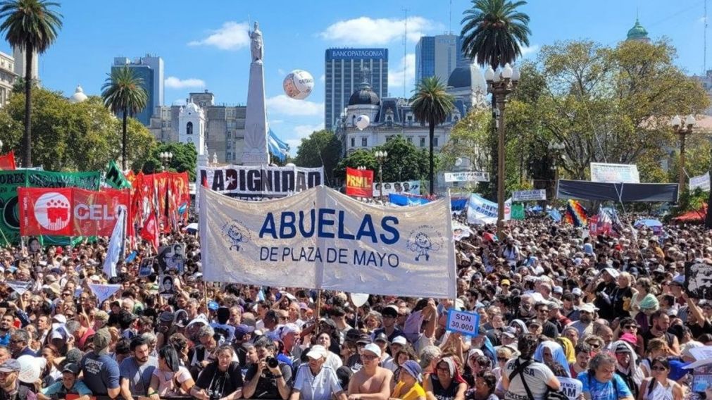 Movilización de Abuelas de Plaza de Mayo (Archivo).