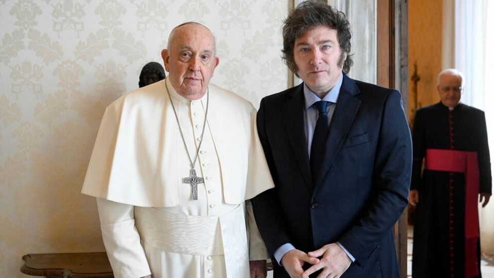 Javier Milei admitió el error de haber insultado al papa Francisco.