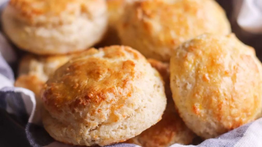 Receta para el "team salado": galletitas de queso muy fáciles de hacer e ideales para el mate.