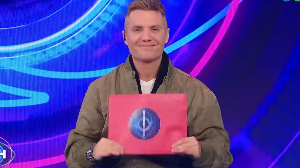 De cara a la final de Gran Hermano, Santiago del Moro confirmó una noticia para la última semana que pondrá patas arriba la casa.