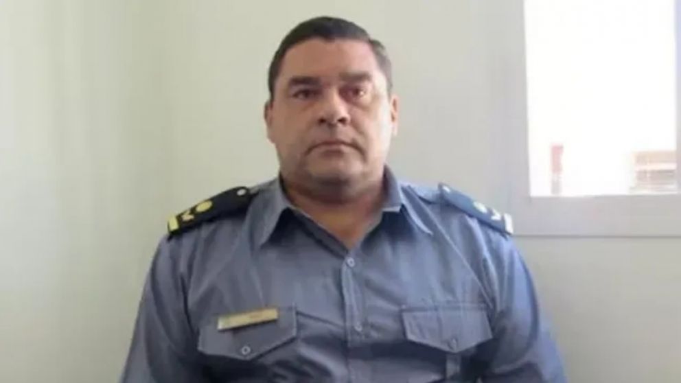 El comisario que encabezaba la búsqueda ahora está detenido.