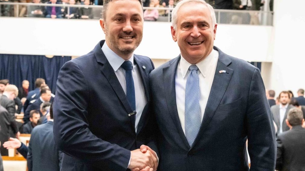 Durante su discurso, Petri dedic� unos minutos para denunciar el estado "calamitoso y deplorable" en que encontr� las empresas�de la defensa.