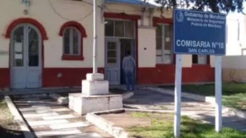 Una mujer fue encontrada muerta en el interior de un cauce de agua en Mendoza.