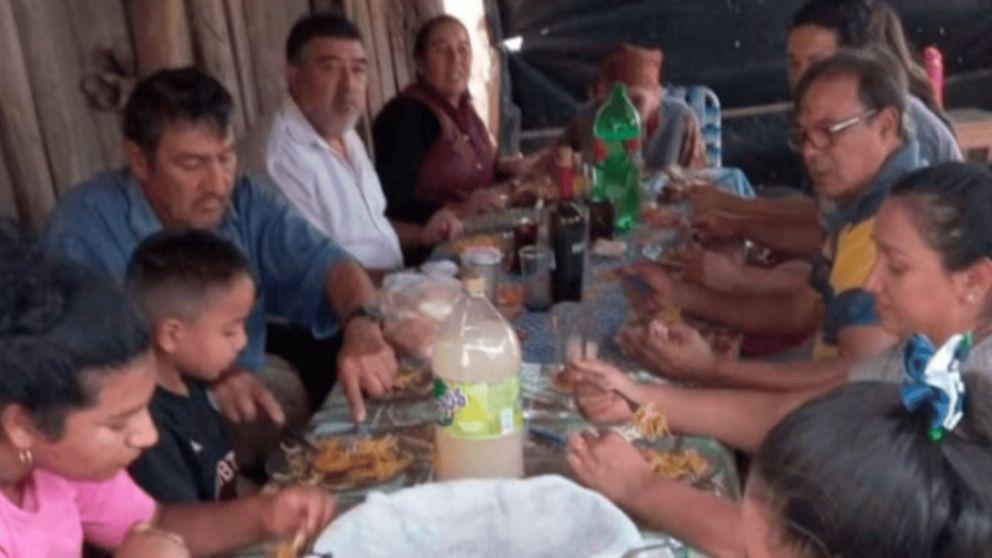 Último almuerzo familiar del que participó Loan Peña.