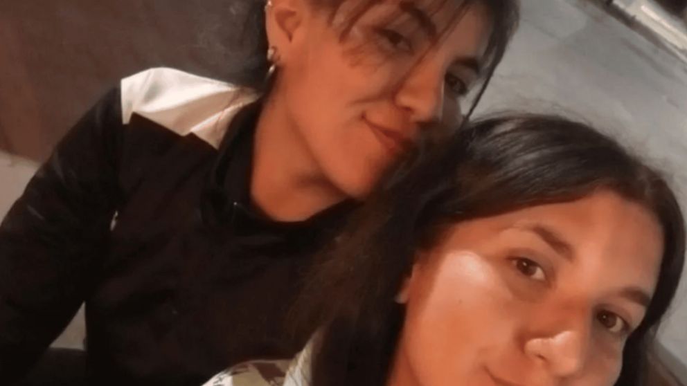 Las víctimas del doble femicidio: Luz Nair, de 23 años, y Morena Banegas, de 20.
