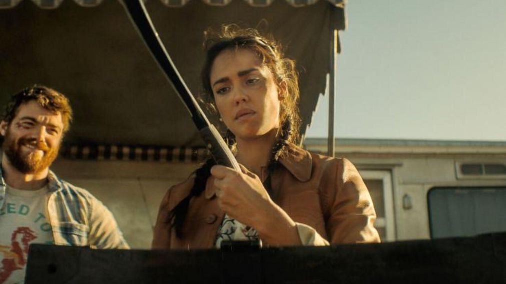 Esta nueva película de Netflix tiene una duración de 106 minutos y presenta fuertes escenas con una cruda trama sobre venganza.
