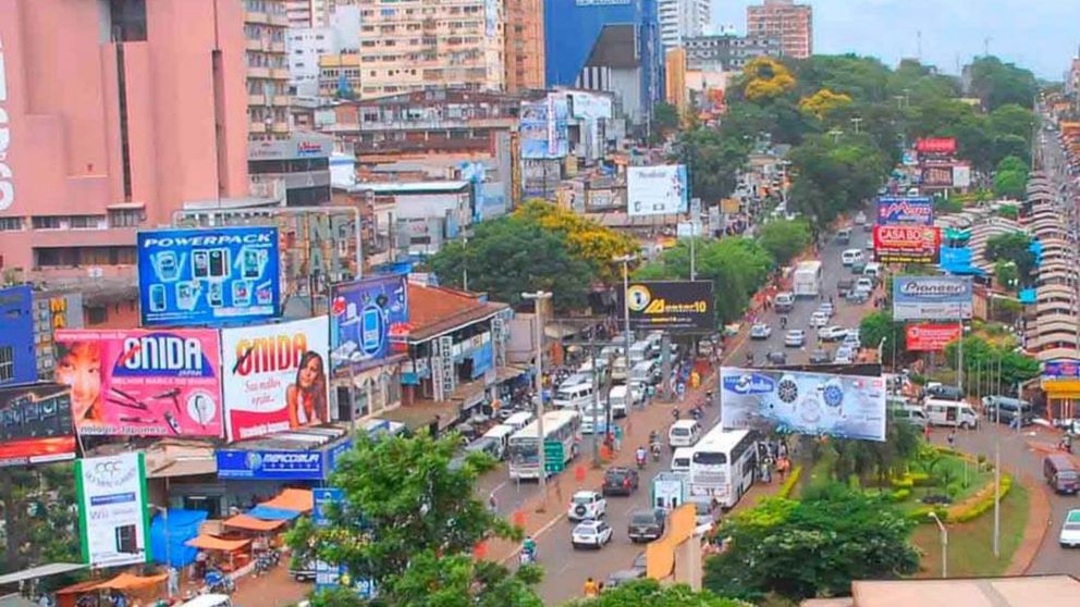 Un testigo dijo haber visto a Loan en Ciudad del Este, en Paraguay.
