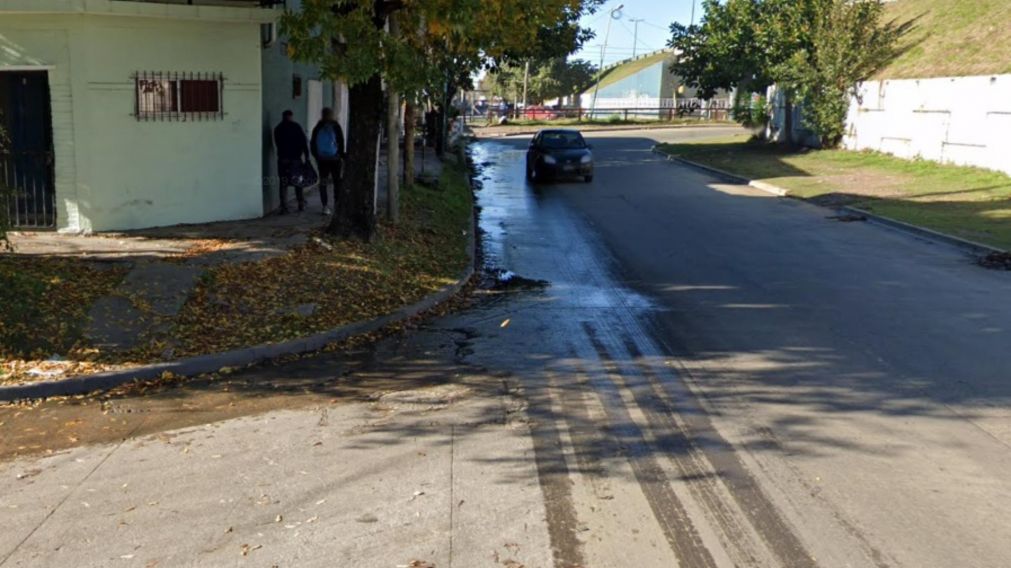 Ac� se produjo el enfrentamiento armado entre el efectivo policial y los delincuentes.