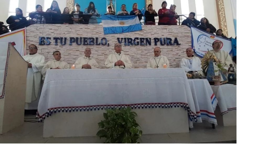 MONSE�OR OJEA RECLAM� EN LA MISA QUE SE TERMINE CON LA INDIFERENCIA EN ESTOS MOMENTOS DE CRISIS.